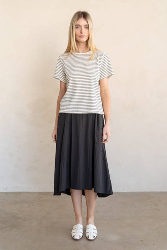 FINE STRIPE CREW EVERYDAY TEE