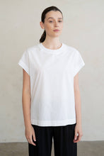 MINIMAL SHORT SLEEVE TEE