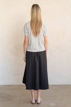 FINE STRIPE CREW EVERYDAY TEE