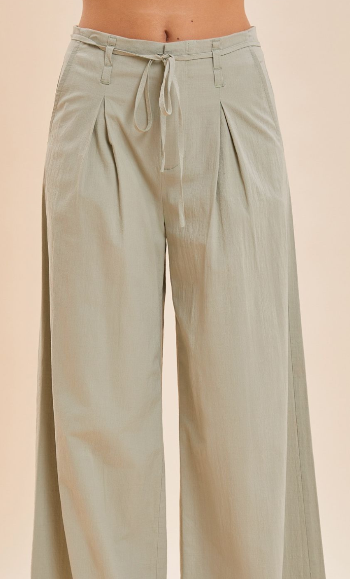 Pleated Wide-Leg Pants