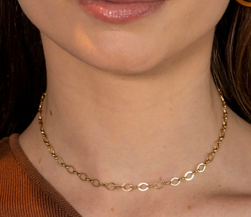 Dainty Oval Choker